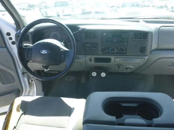 2004-ford-f350-image-9