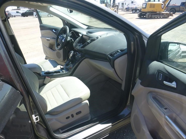 2015-ford-escape-image-6