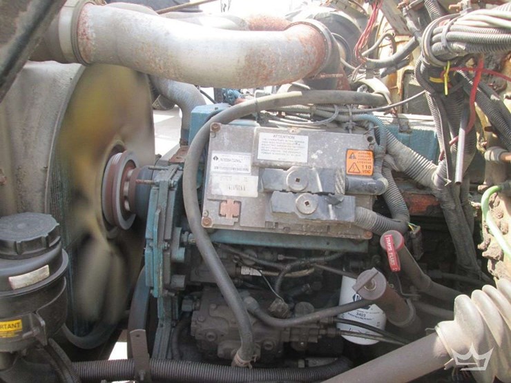 2002-international-4900-image-5