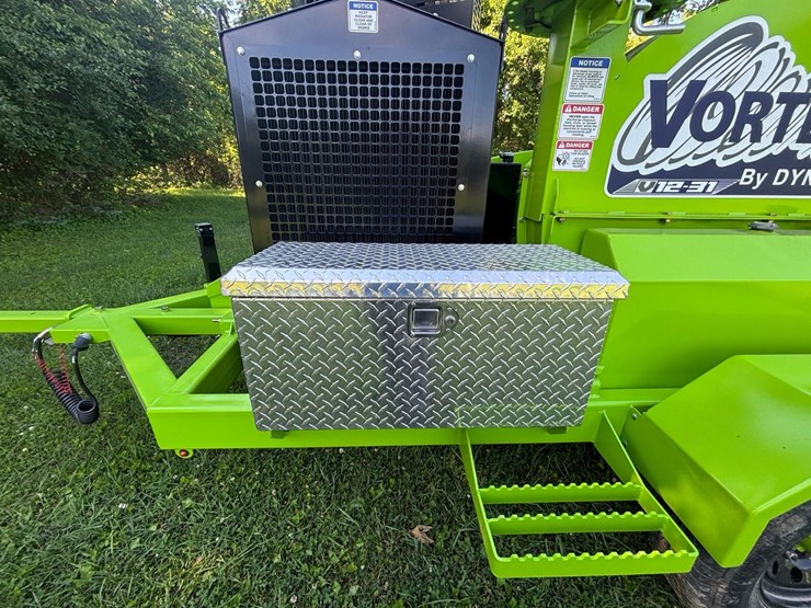 #157-•-2024-vortex-v12-31-towable-brush-chipper-image-40
