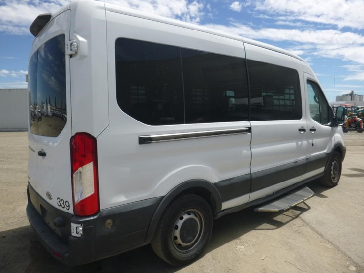 2019-ford-transit-image-3