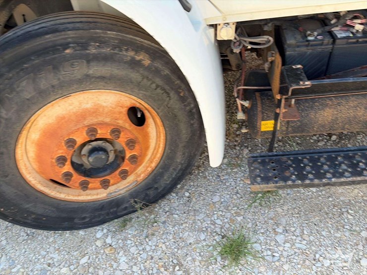 2012-international-durastar-4300-image-29