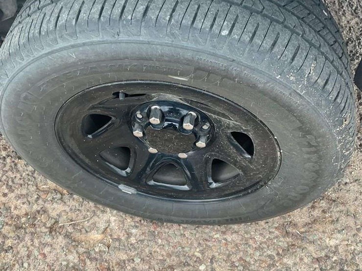 2018-chevrolet-tahoe-image-11