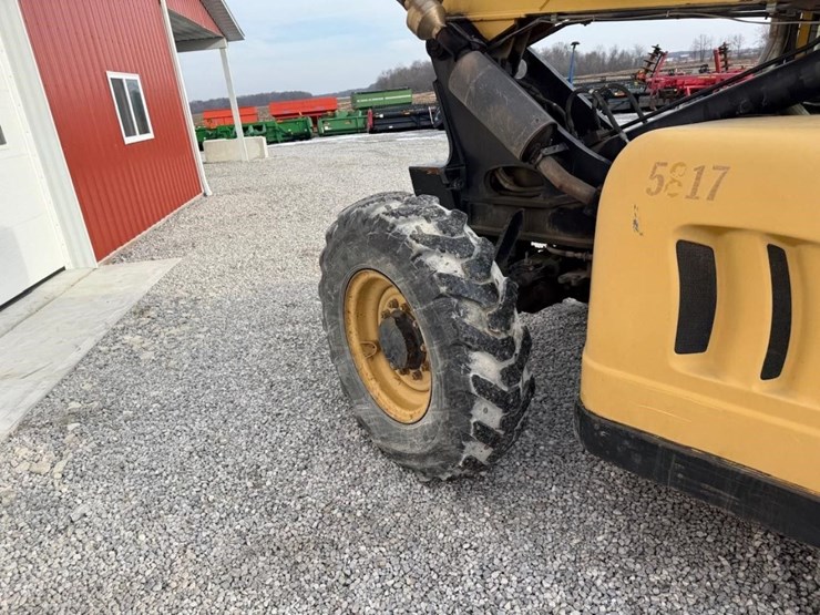 caterpillar-tl642-image-18