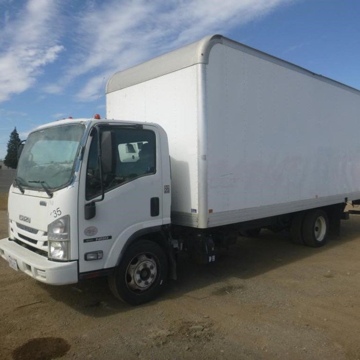 2017 ISUZU NRR