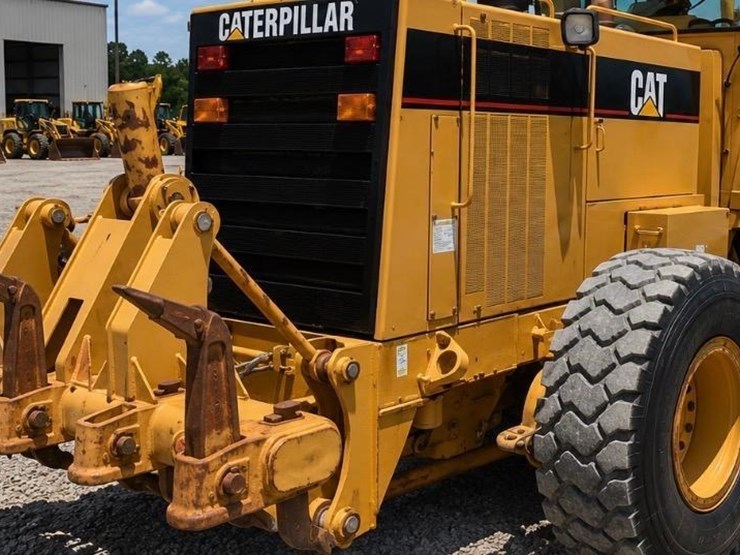 2002-caterpillar-140h-image-5