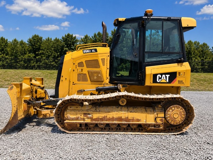 2018-caterpillar-d5k2-xl-image-1