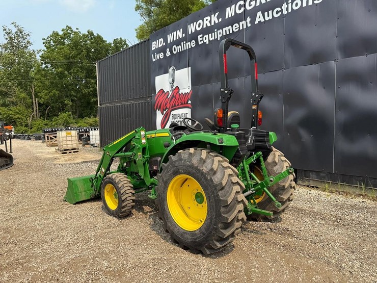2023-john-deere-4052r-image-2