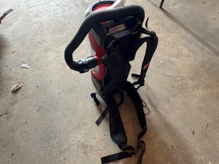 #6-•-miwaukee-portable-vacuum-cleaner-image-7