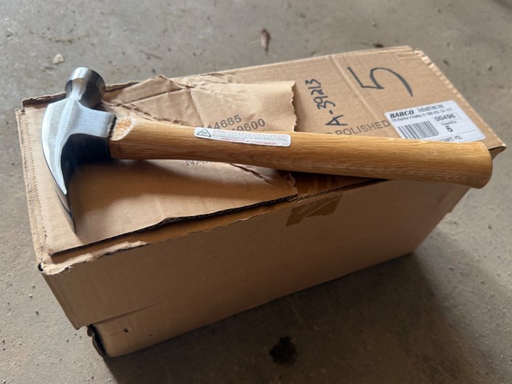 #5-•-(2)-boxes-of-claw-hammers-image-2