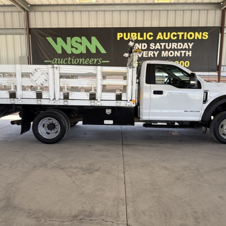 2017 FORD F550