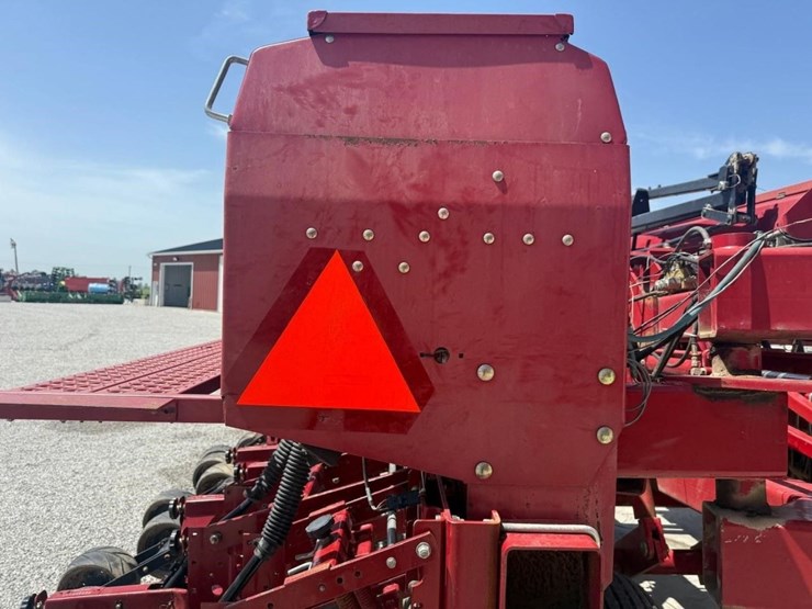 case-ih-5500-image-18