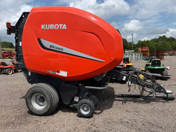 2018-kubota-bv4160-image-1