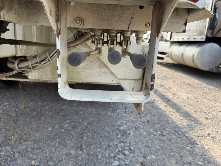 2007-international-durastar-4300-image-21