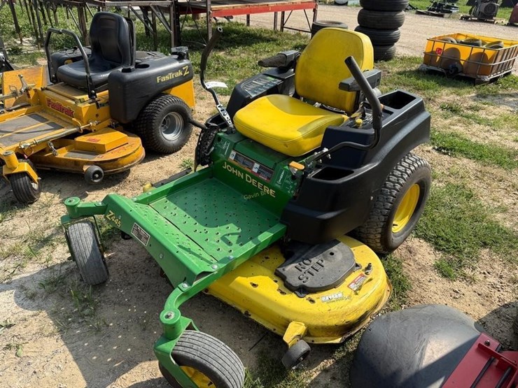 john-deere-z445-image-2