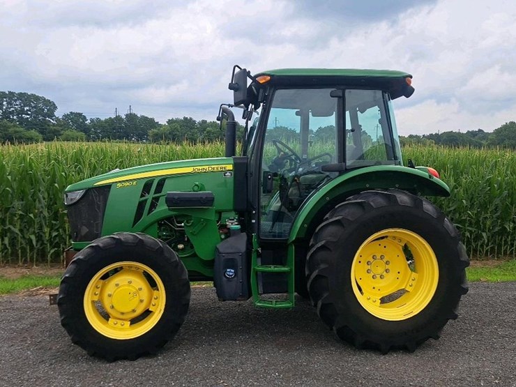 2019-john-deere-5090e-image-2