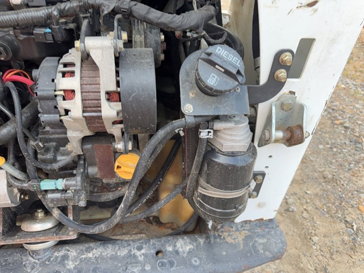 bobcat-t550-image-29