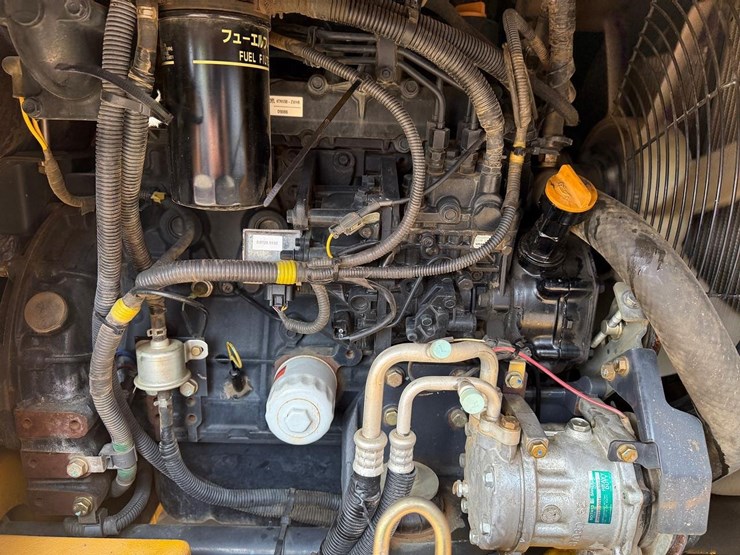 2010-john-deere-60d-image-14