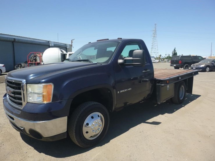 2009-gmc-3500hd-image-1