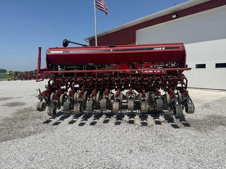 case-ih-5500-image-44