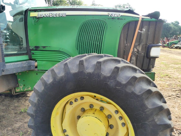 john-deere-7320-image-8