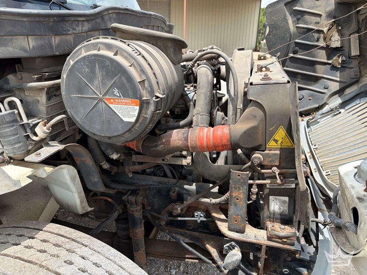 2008-international-durastar-4300-image-15