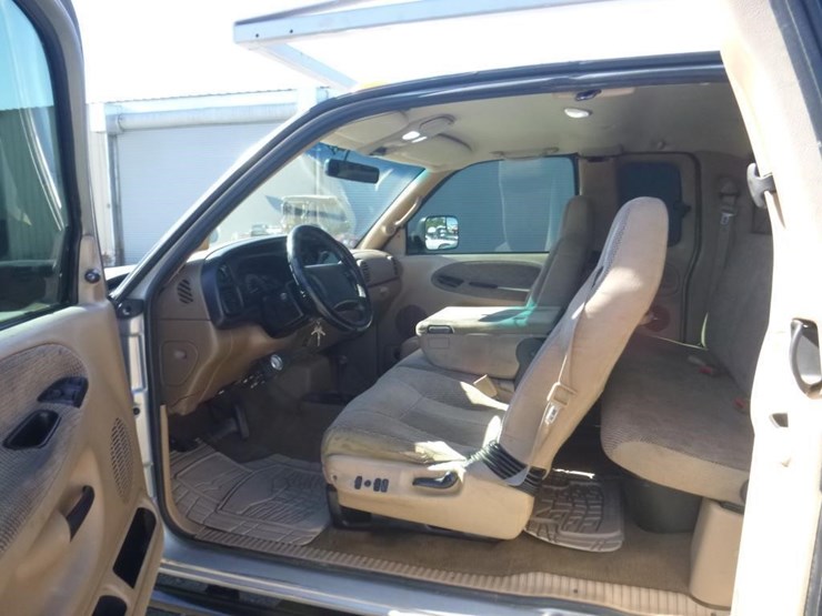 1999-dodge-ram-3500-image-5