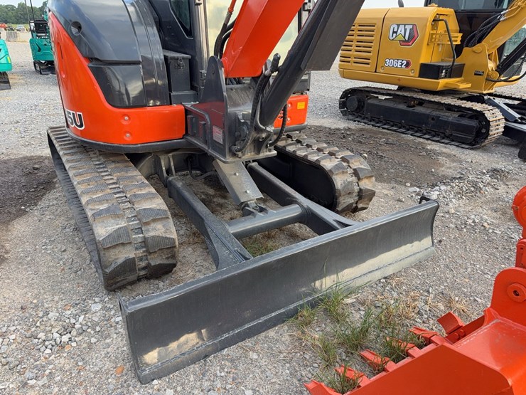 2023-hitachi-zx55u-5a-image-29
