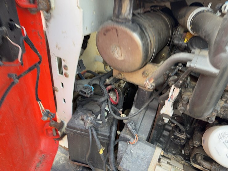 bobcat-t550-image-26