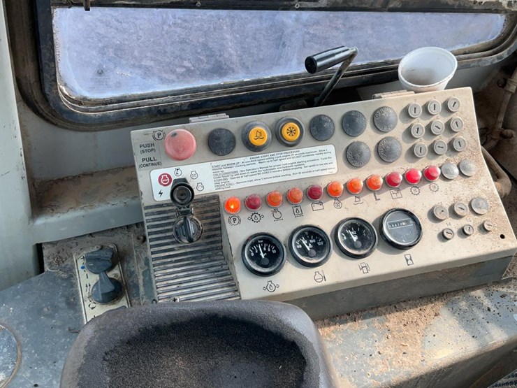 2005-deere-655c-image-12