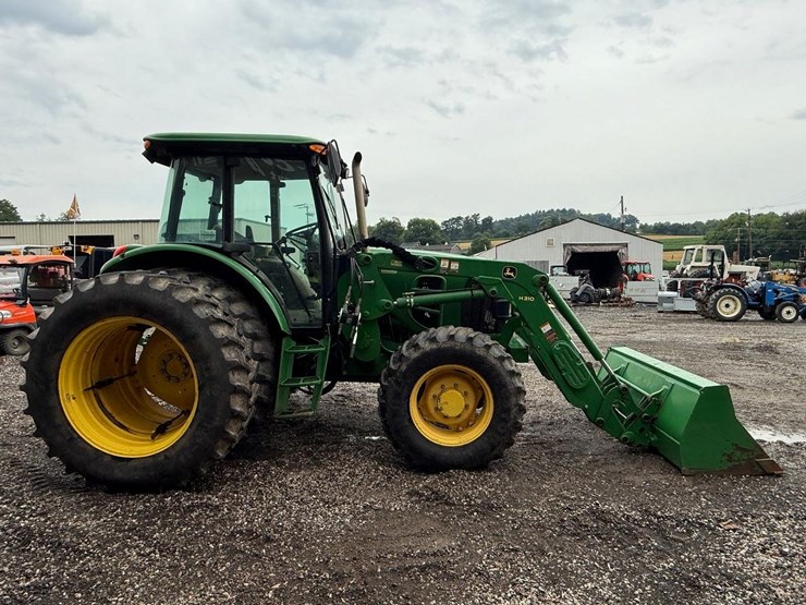 2012-john-deere-6115d-image-5