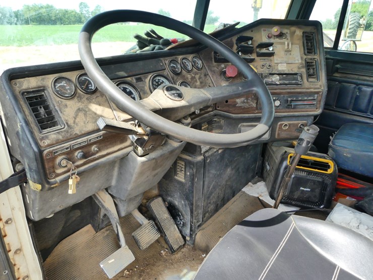 1995-caterpillar-3406-image-12