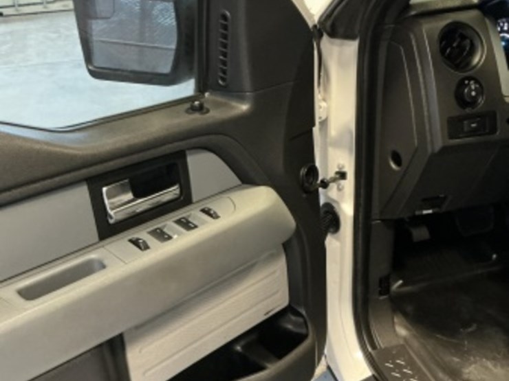 2014-ford-f150-image-23