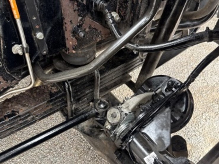 2018-mack-lr-rear-loading-trash-truck-image-32