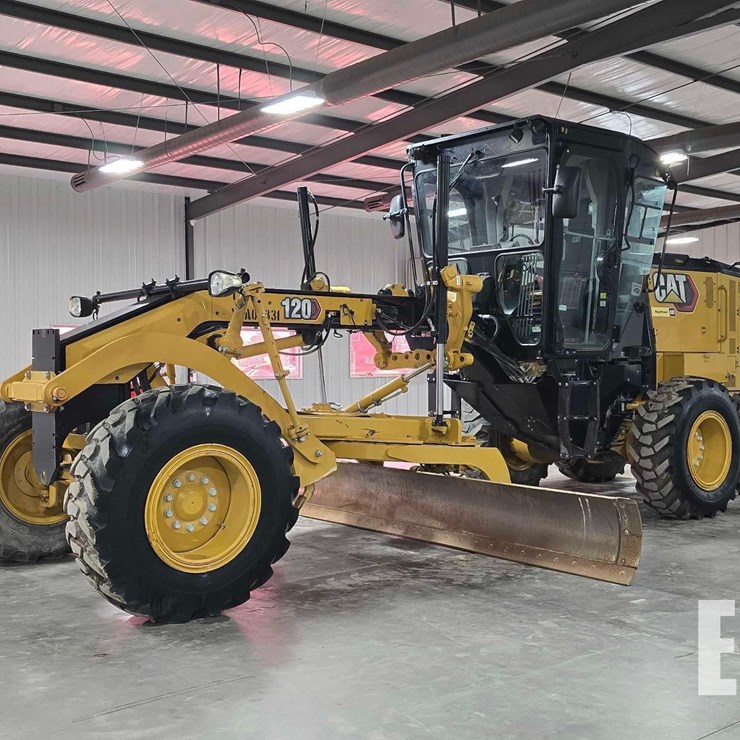 2021 CATERPILLAR 120