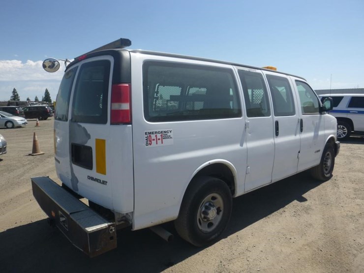 2006-chevrolet-express-2500-image-4