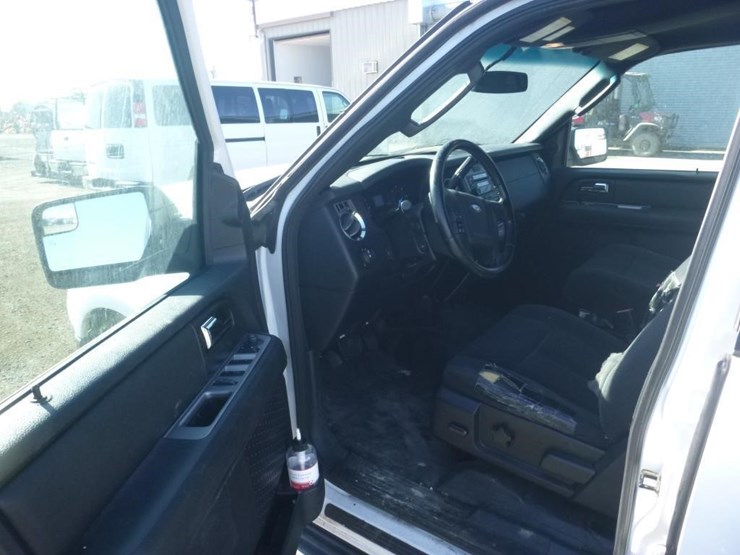 2017-ford-expedition-image-5