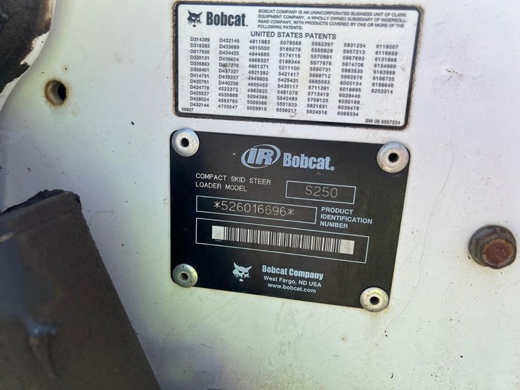 2005-bobcat-s250-image-15