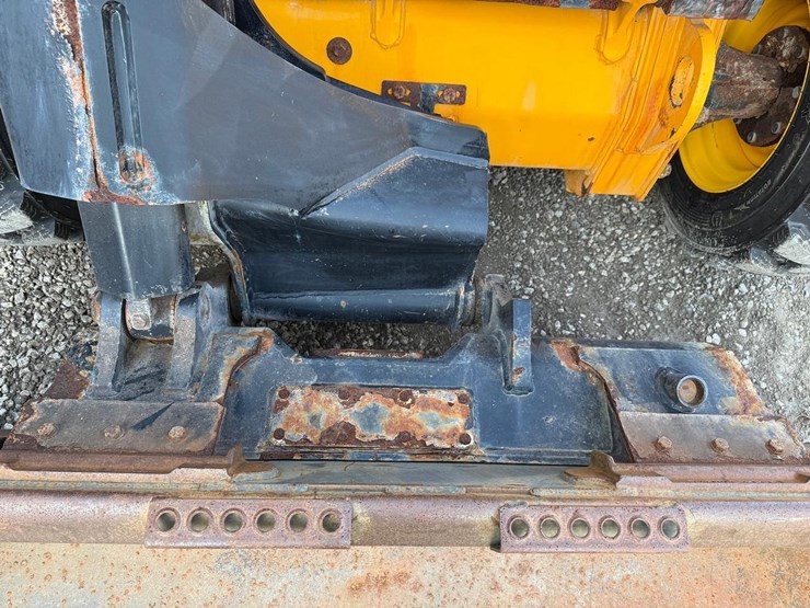 2023-jcb-270-image-10