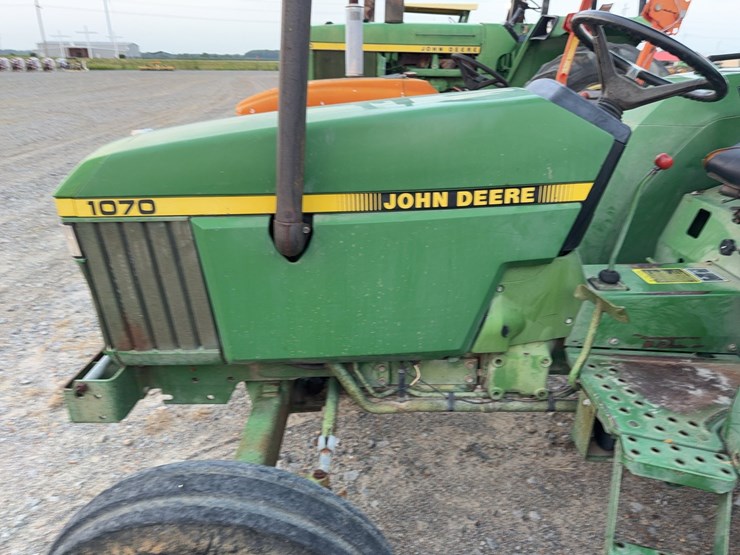 john-deere-1070-image-16