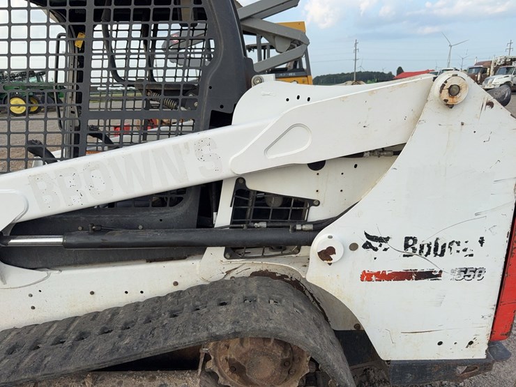 bobcat-t550-image-12