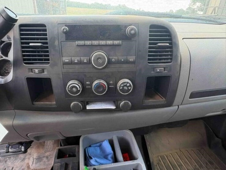 2007-chevrolet-2500hd-image-13