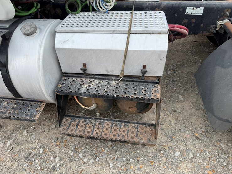 2012-international-transtar-8600-image-24