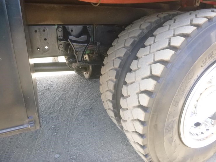 2015-ford-f650-image-30