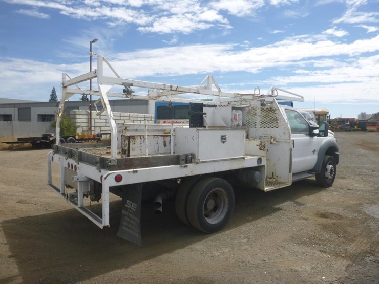2012-ford-f550-image-3