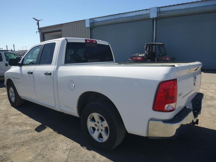 2009-dodge-1500-image-4
