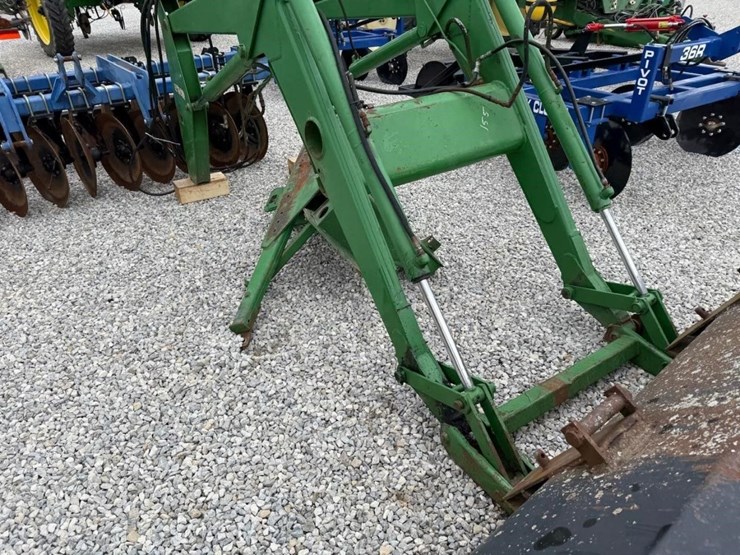 john-deere-260-image-14