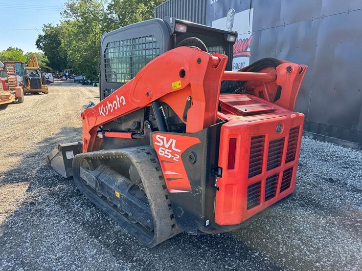 kubota-ssv65-image-4