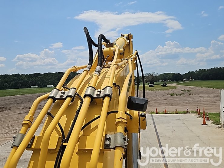 2017-kobelco-sk170-lc-image-29
