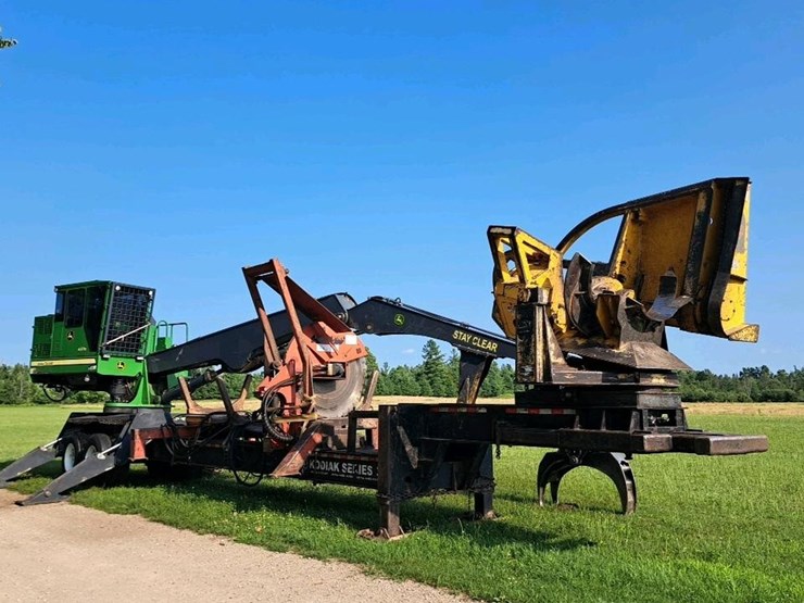 2016-deere-437e-image-7